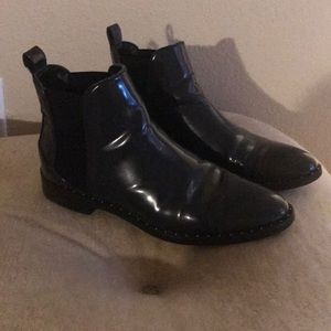 Zara boots perfect for winter!